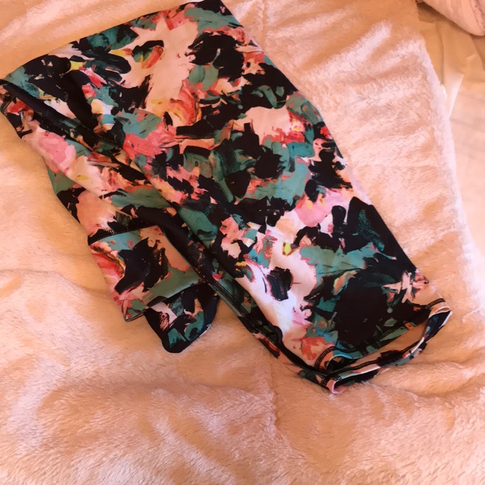 Fabletics Patterned Crop Workout Leggings